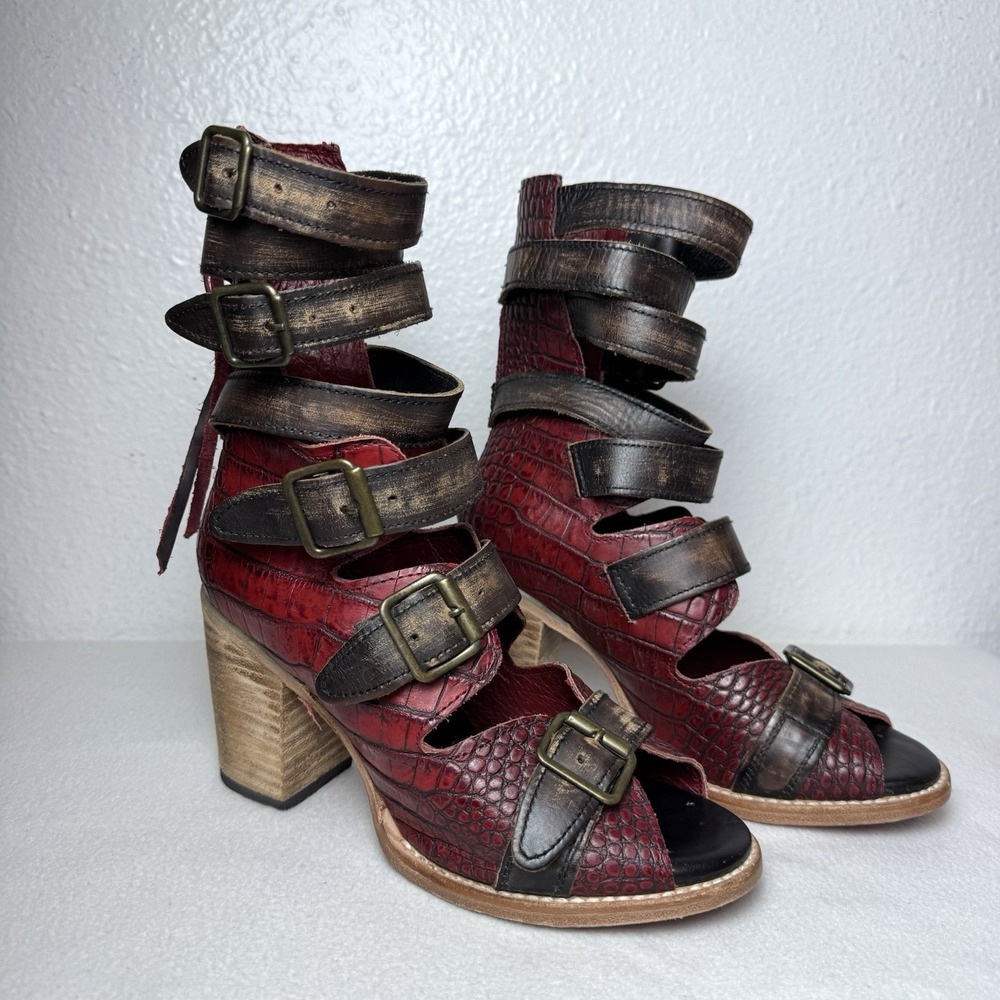 Freebird Bond Red Leather Croco Buckle Heeled Sandals Women US 8 Western Boho